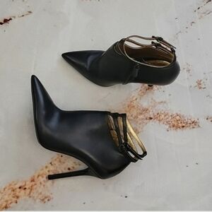 Bottega veneta ankle booties size 8,5
